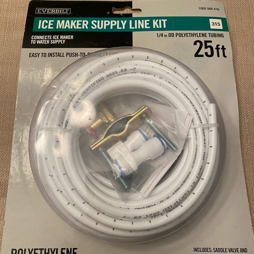 Everbilt 1/4 in. x 25 ft. Poly Ice Maker Supply Line Kit- NEW